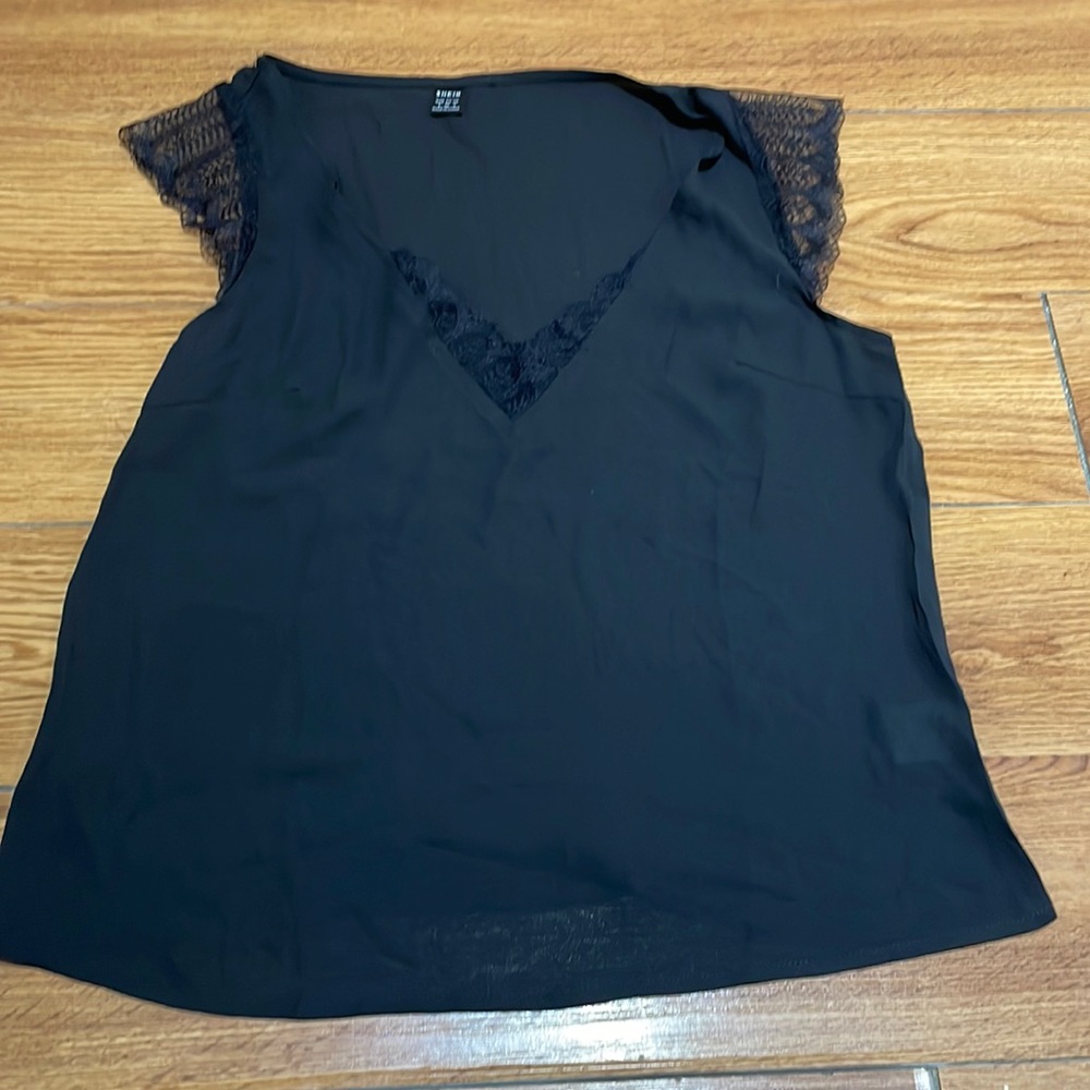 Black tank with lace detail!